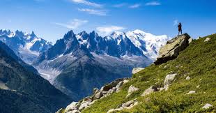 Menyelami Pesona Gunung Mont Blanc, Atap Eropa Barat